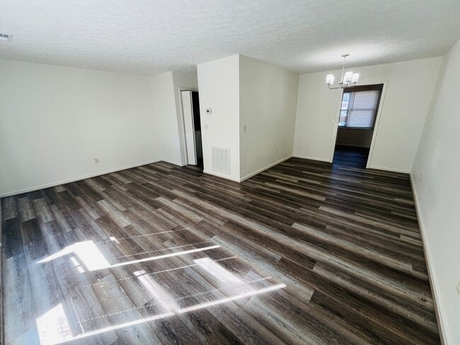 Photo - * RE-RENTAL AVAILABLE 4/6/26 * 3 Bedroom 2.5 Bath Townhouse