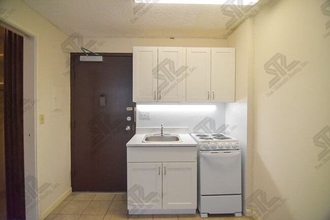 Photo - Updated Studio at Kapiolani Terrace