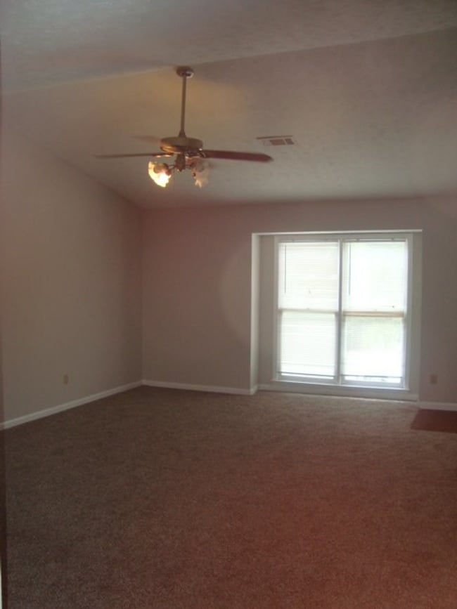 Photo - Three bedroom/2bathroom Condo available fo...