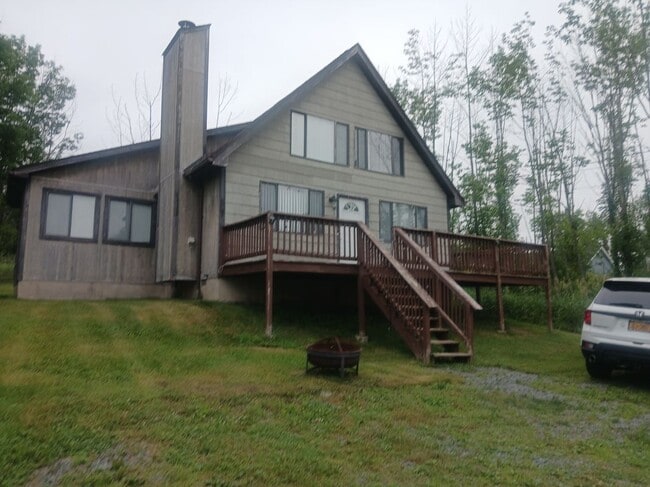 Building Photo - 20 Woodcrest Ln Rental