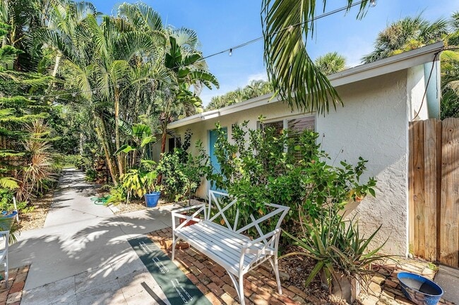 334 NE 7th Ave