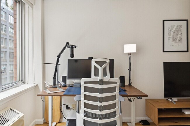 Photo - 120 W 21st St Unit FL6-ID337565P