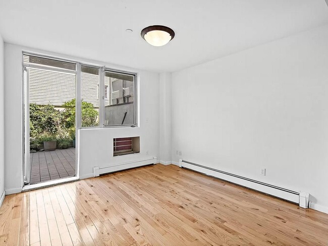 Photo - 93 Wyckoff Ave Unit 2C