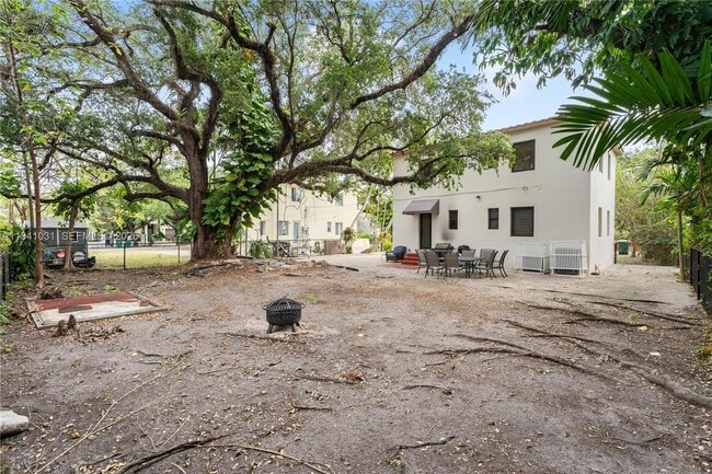 Photo - 3202 Elizabeth St Unit 3202