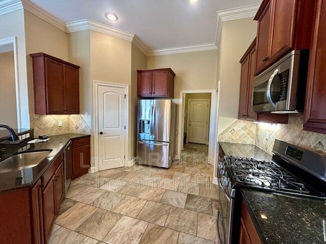 Photo - 2912 Paradise Dr