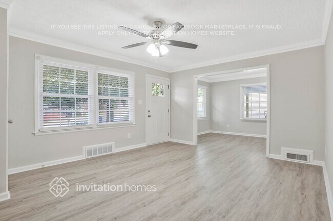 Photo - 2376 Springdale Rd SW