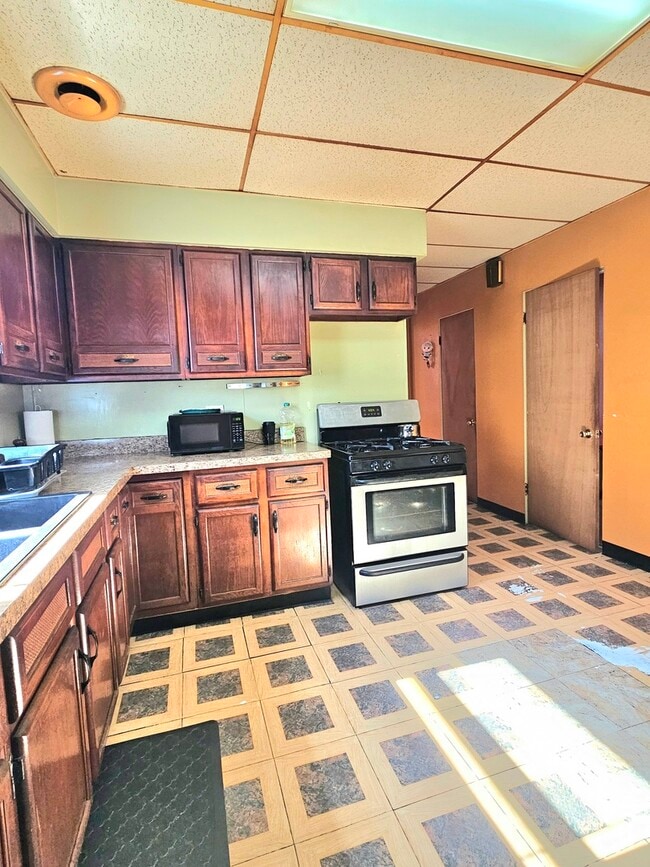 Photo - 1515 S 57th Ct