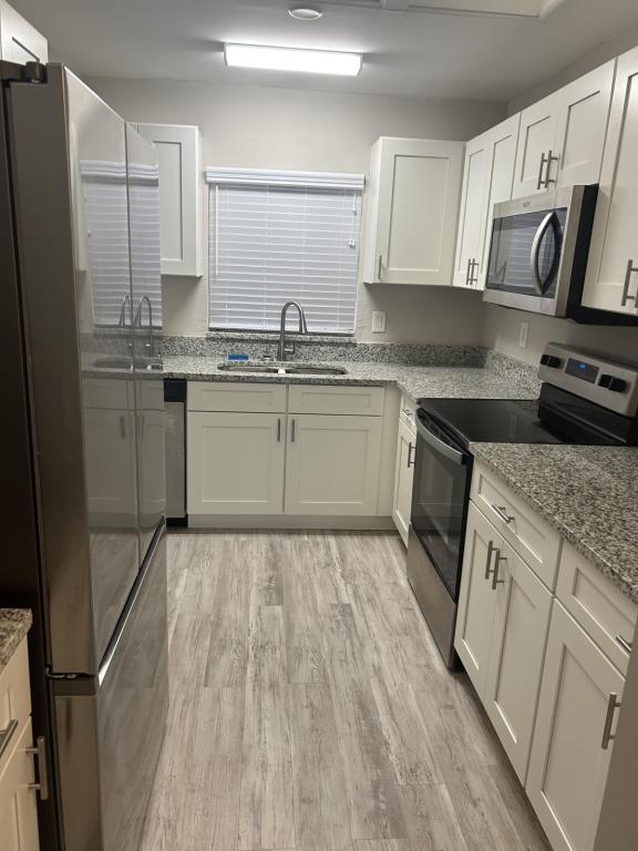 Photo - 216 Glenview Blvd Unit 206