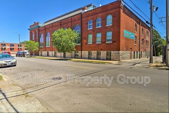 Building Photo - 4244 Chouteau Ave Unit 101 Rental