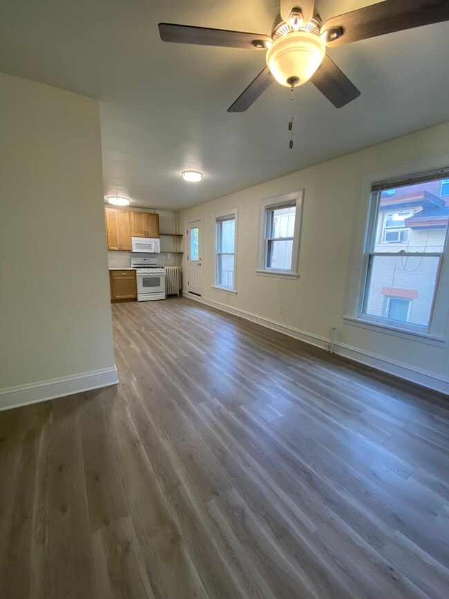 Building Photo - 26 N Butler St Unit #2