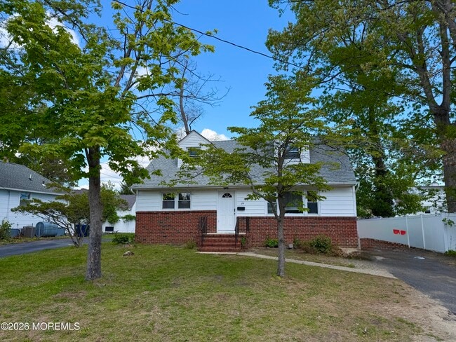 Building Photo - 24 Berger Ave