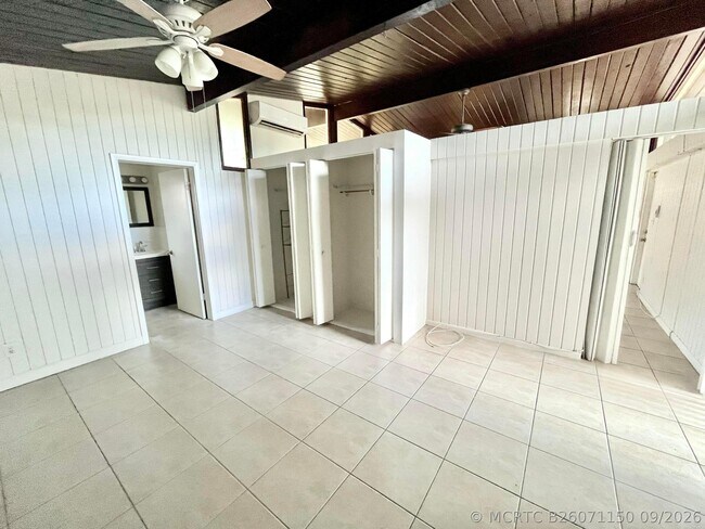 Photo - 817 W Las Olas Blvd