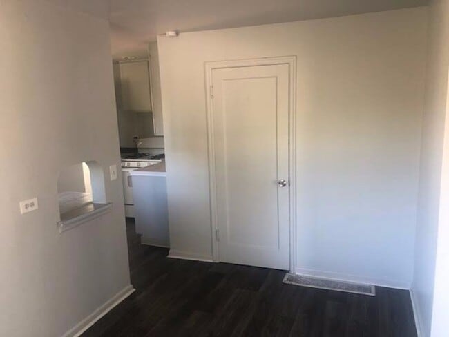 Photo - 2 Bedroom 1 Bathroom in East Denver Availa...