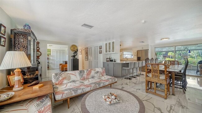 Photo - 641 Coral Dr