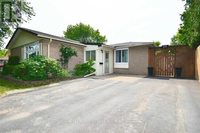 Photo - 29 Flavian Crescent