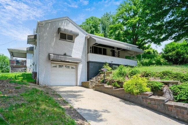 Photo - Stunning 3 bedroom home in West Mifflin available July 1!