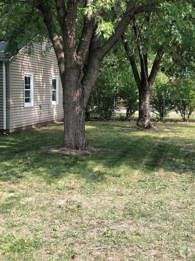 Building Photo - 4515 Elmhurst Rental