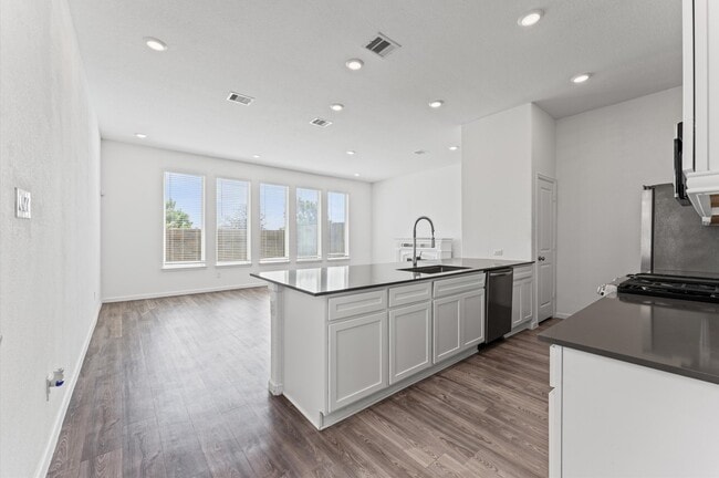 5667 Foggy Vine Ct
