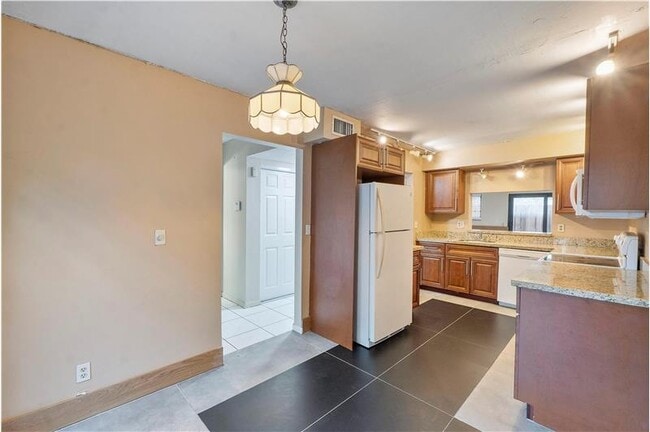 Photo - 2157 NW 37th Ave