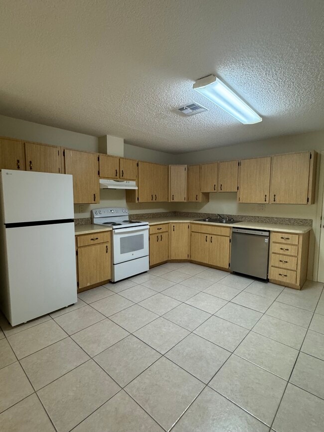 Photo - 6501 72nd Ave N