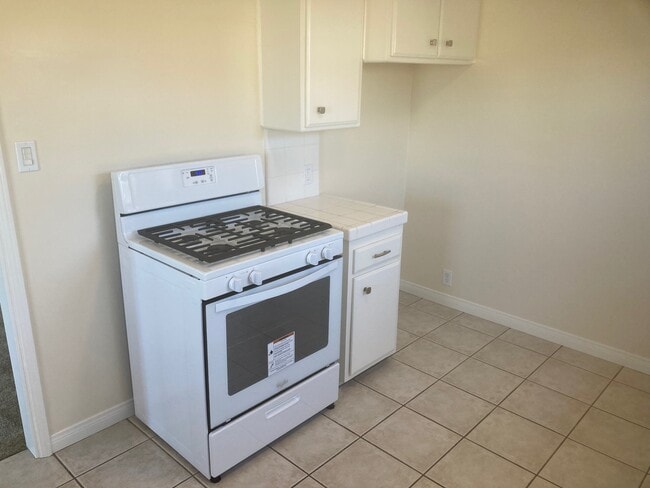 Photo - 1322 W 8th St
