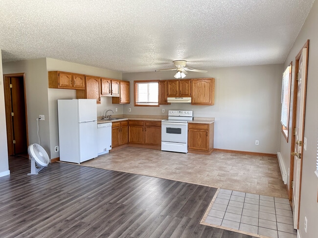 Photo - 1317 La Crescent St
