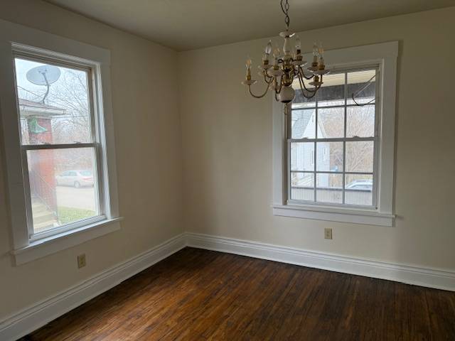 Photo - 341 11th St SW