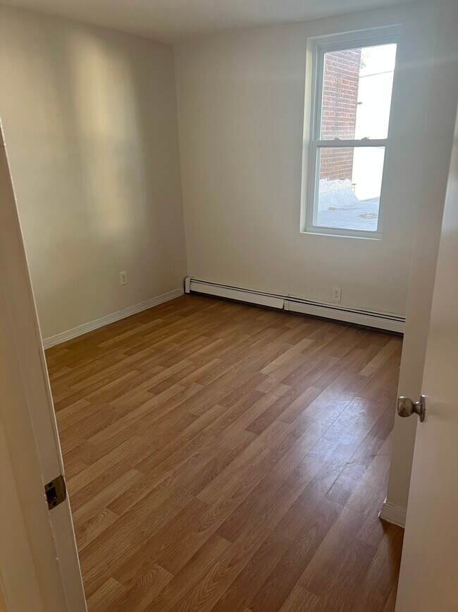 Photo - 127 Wilson Ave Apartamentos Unidad 2