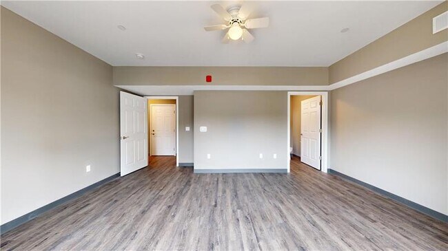 Photo - 1450 Fifth Ave