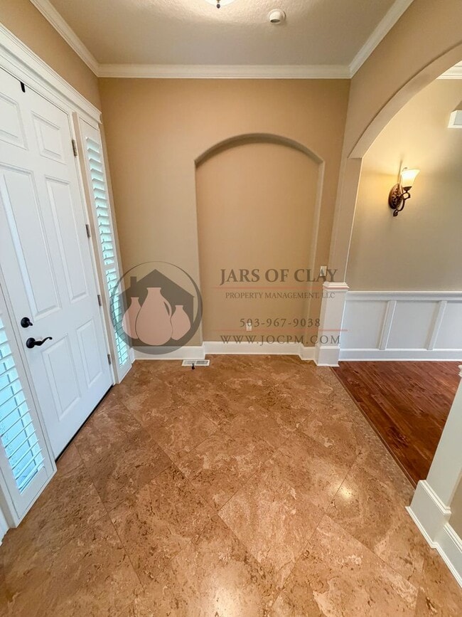Photo - 2752 Tukwila Dr