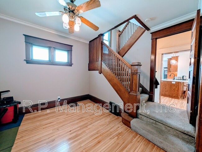Photo - 398 N Herschel St