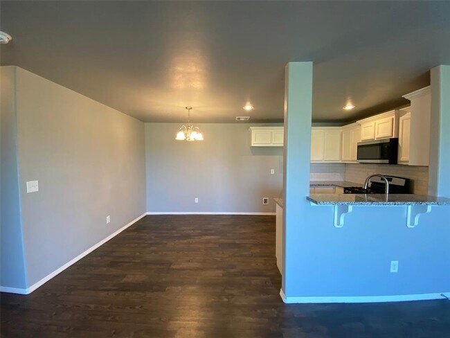 Photo - 491 Washington Ave NW