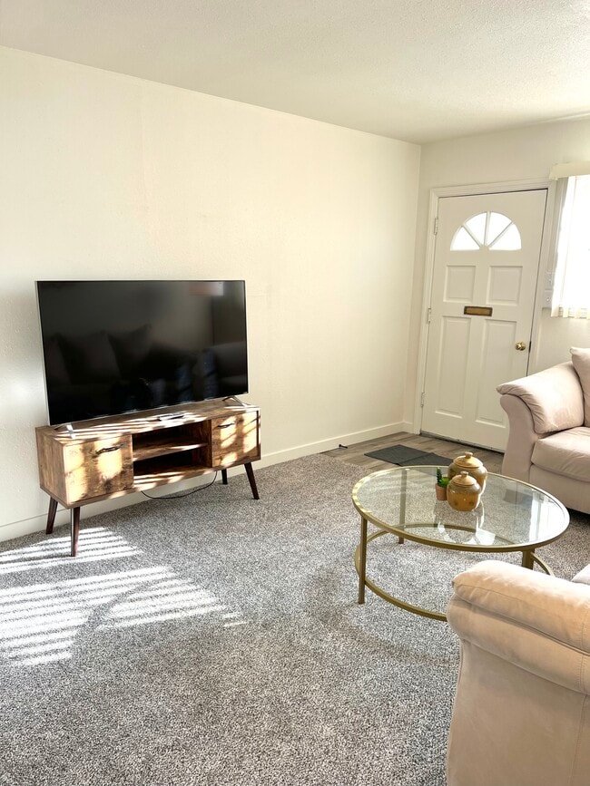 Photo - 1526 Lake Elmo Dr Unit 1