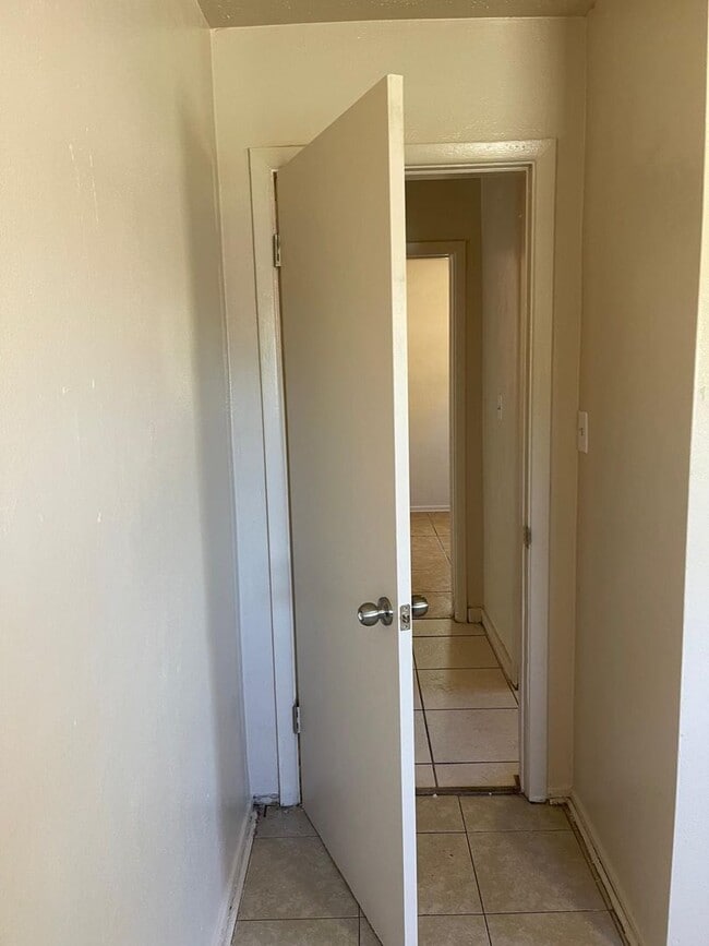 Photo - 226 6th Jpv St