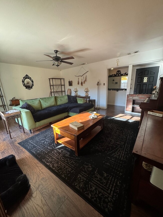 Photo - 1016 Poplar Ave