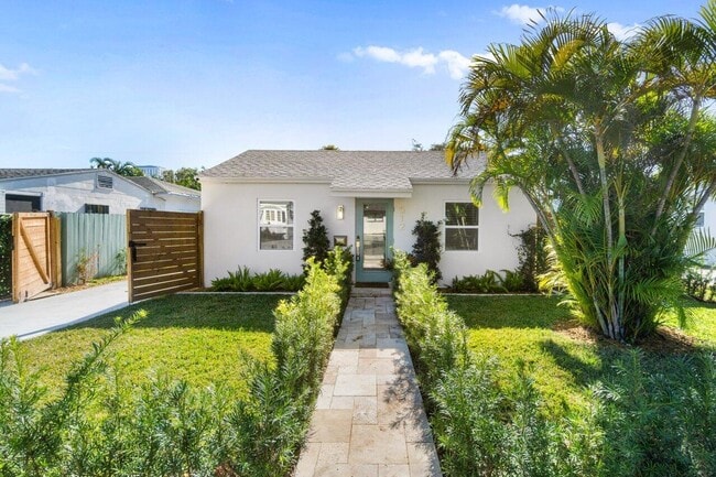 Building Photo - 512 49th St