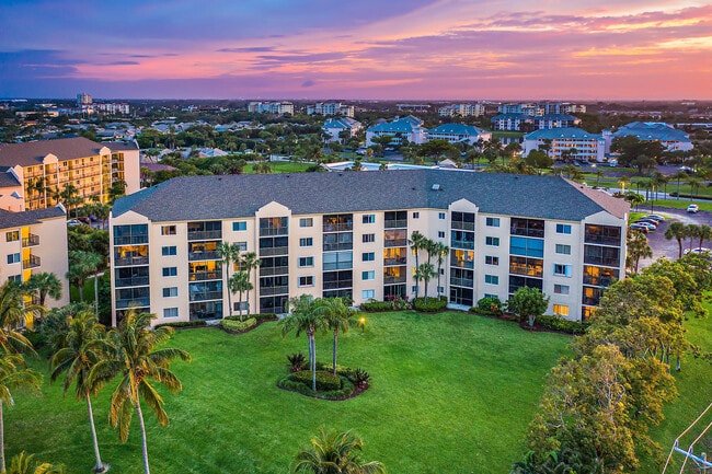 Photo - 275 Palm Ave Unidad C402