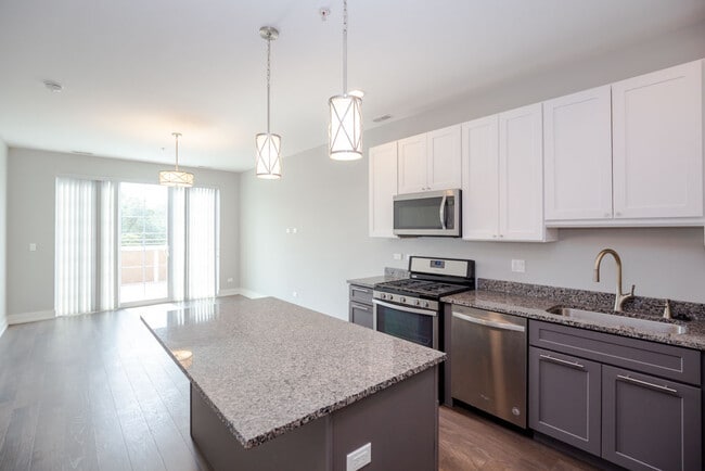 Photo - 1202 Waukegan Rd