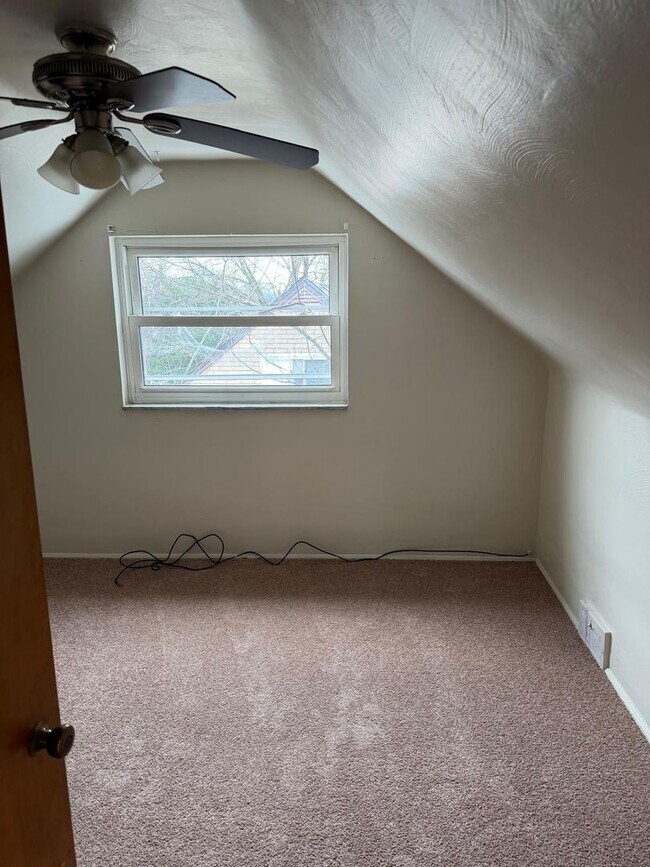 Photo - Newly Renovated 3BD 1 1/2BA house in Penn Hills!