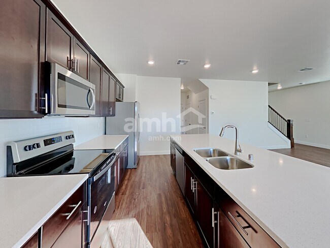 Photo - 719 Terrain Star Ave