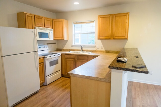 Photo - 4519 Merle Dr Unit B