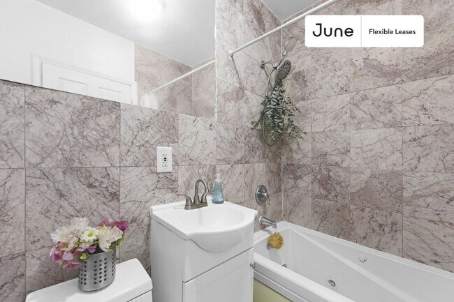 Beautiful Private ROOM in Fort Greene