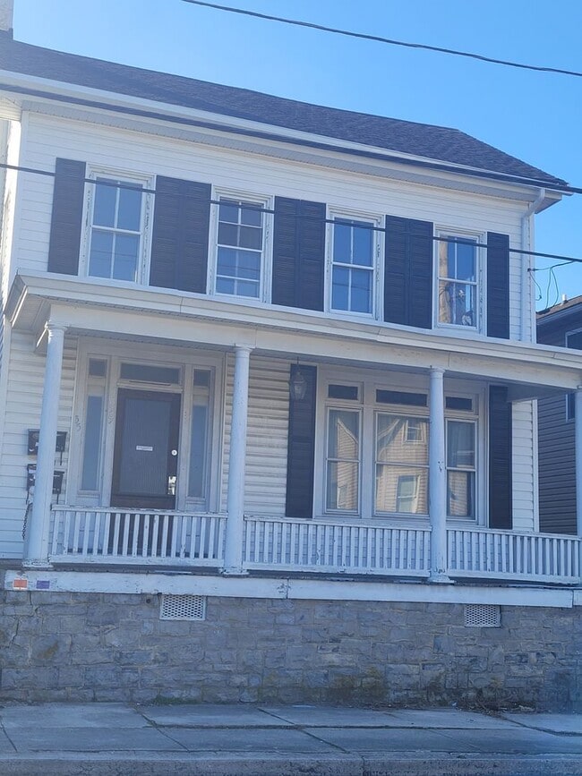 Photo - 55 N Church St Unit 1