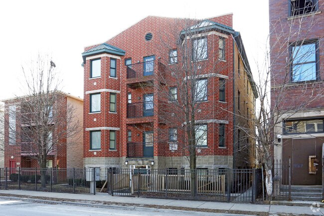 433 W Marquette Rd - Normal Parkway Homes