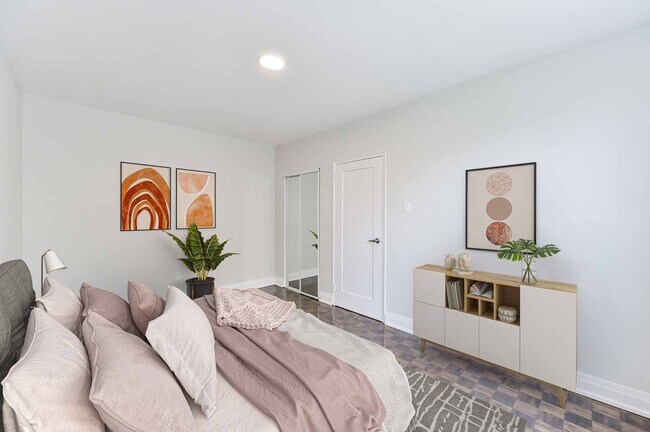 Photo - 149 St George St Unit 00402