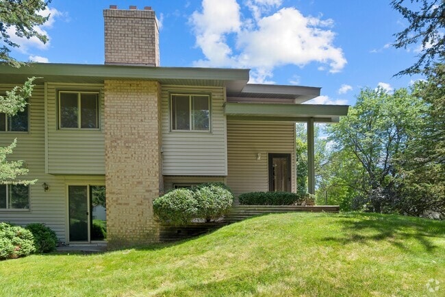 Building Photo - 9774 Dorset Ln Rental