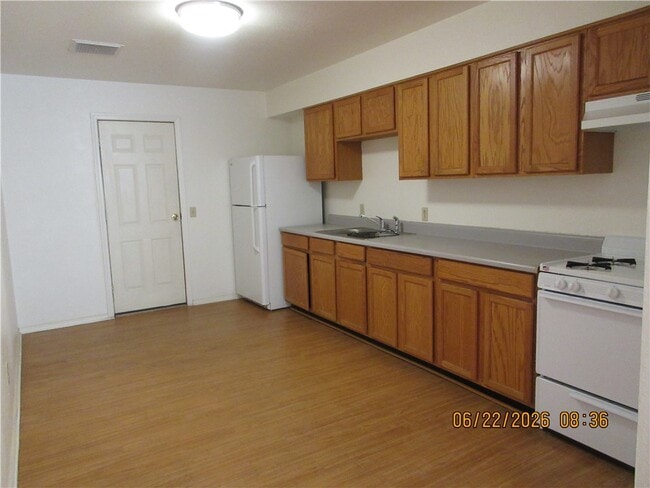 Photo - 3096 E Butler Ave