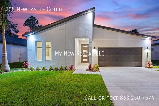 Building Photo - 208 Newcastle Rental