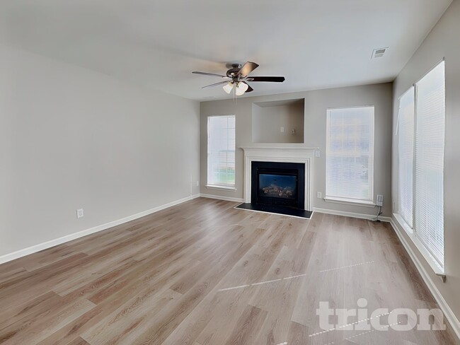 Photo - 6915 Aulton Link Ct