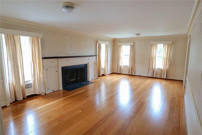 Photo - 36-36 Underwood St.